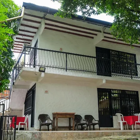 Centro Recreacional Villa Clarita-3